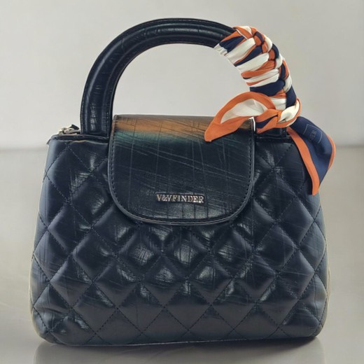 Bolso negro acolchado con estilo clásico y correa ajustable