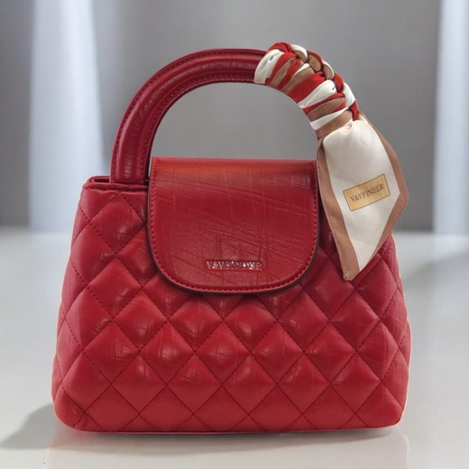 Bolso rojo acolchado con estilo clásico y correa ajustable