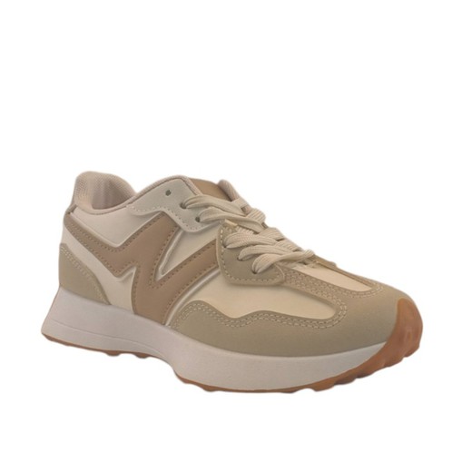 Zapatilla deportiva casual en tono beige con plataforma