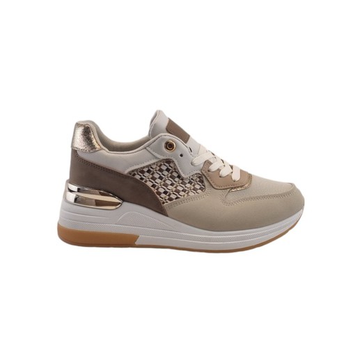 Zapatilla deportiva con cuña color beige y detalles dorados