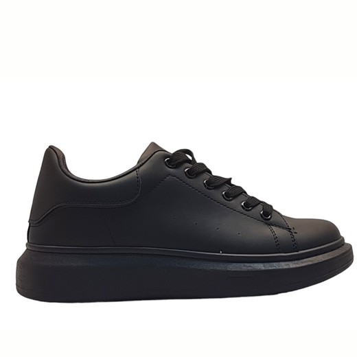 Zapato deportivo negro clásico y moderno hombre