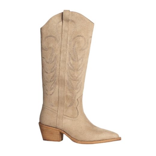 Bota campera estilo cowboy en color arena marca Corina