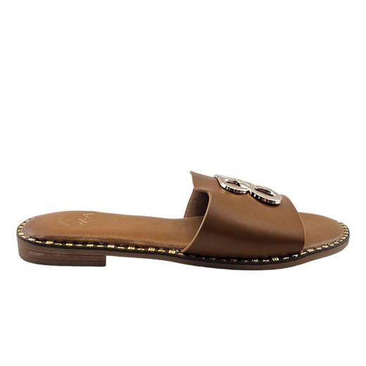 Sandalia plana para mujer color camel con figuras decorativas marca Kaneki