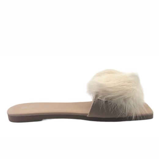 Sandalias de piel vegana con plumas de color beige de la marca Kaneki